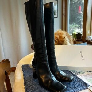 Gorgeous vintage Kramer Charles David Knee high leather boots 7.5
